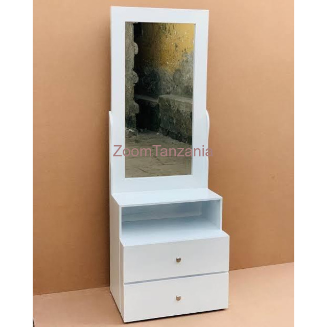 Dressing table - 1/1