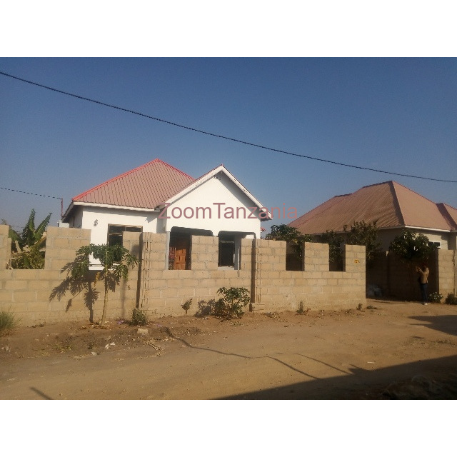 House for sale Dodoma cty - 2/4